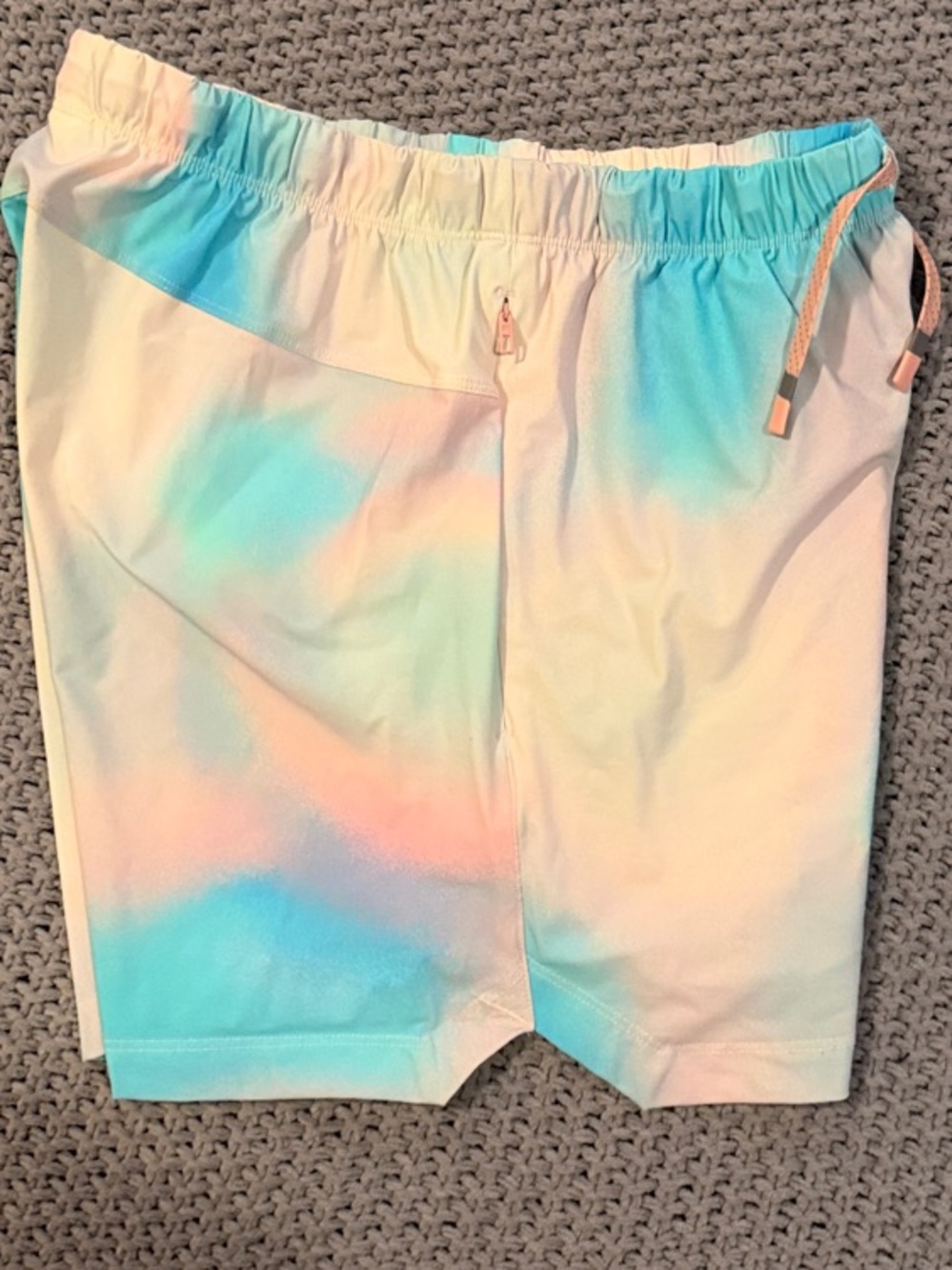 Fabletics Men's Tie-Dye Athletic Shorts in Aqua and Peach 5” - Picture 4 of 4